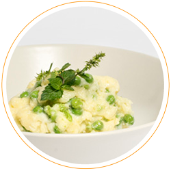 Kartoffelstampf mit Erbsen